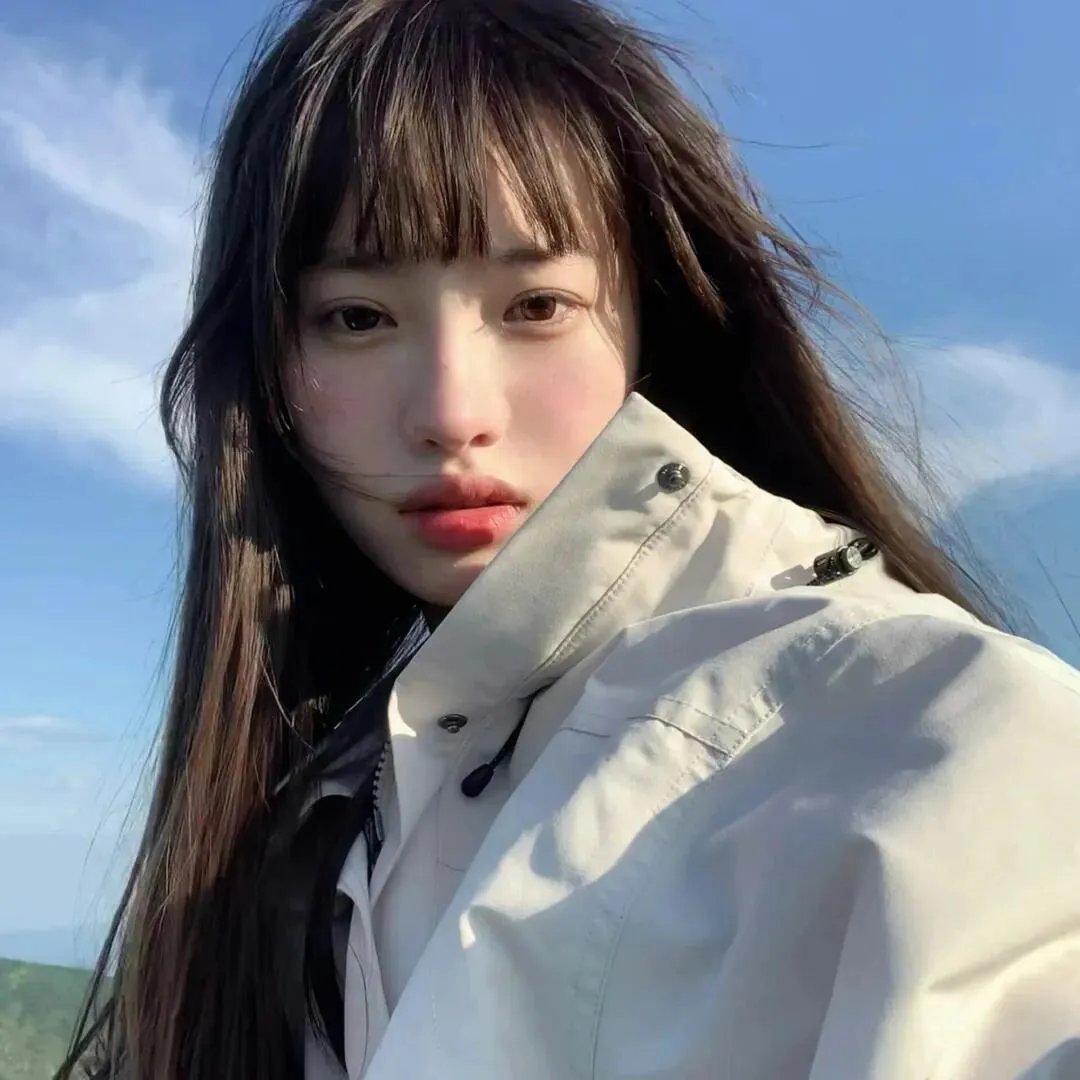 小资女孩向前冲